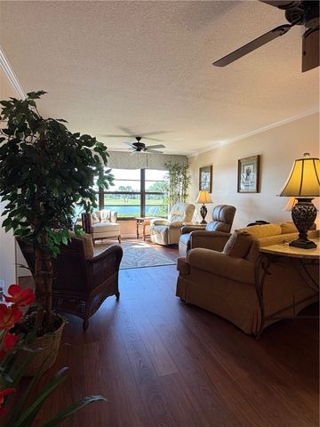 39 Plantation Drive 101, Vero Beach, FL 32966