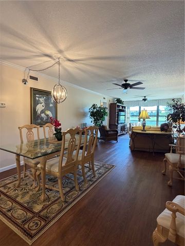 39 Plantation Drive 101, Vero Beach, FL 32966
