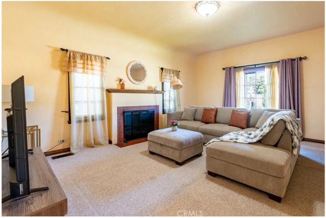 424 W 11th, Azusa, CA 91702