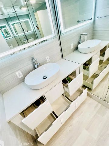 10450 Wilshire 2A, Los Angeles, CA 90024