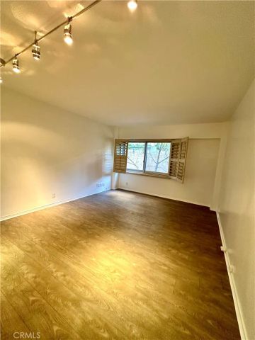 10450 Wilshire 2A, Los Angeles, CA 90024