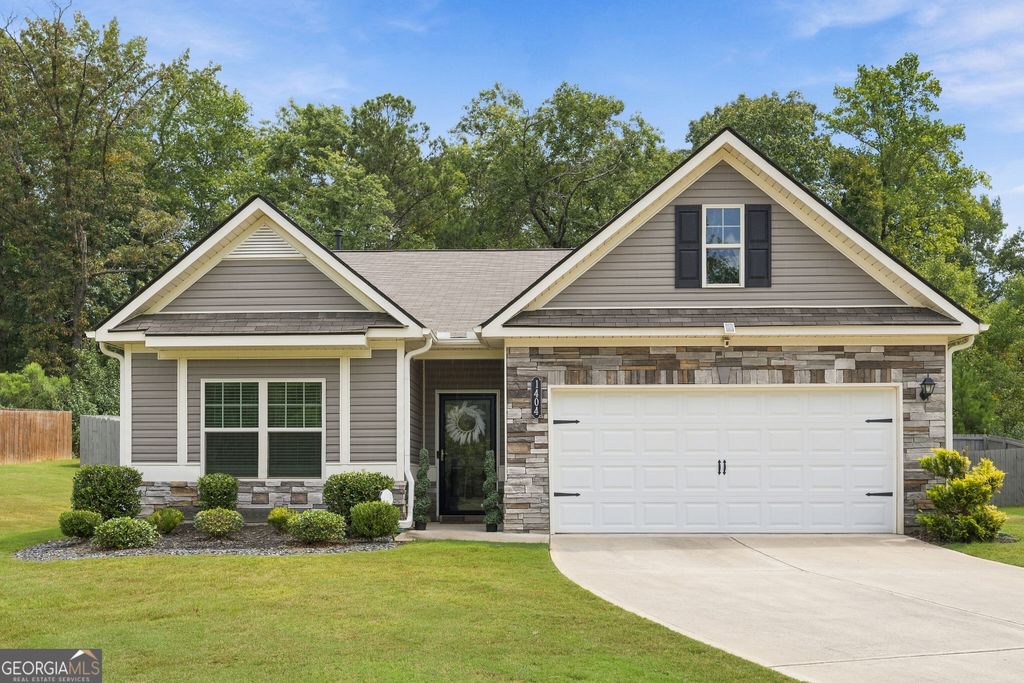 1404 Beckett Drive, Hampton, GA 30228 — exterior