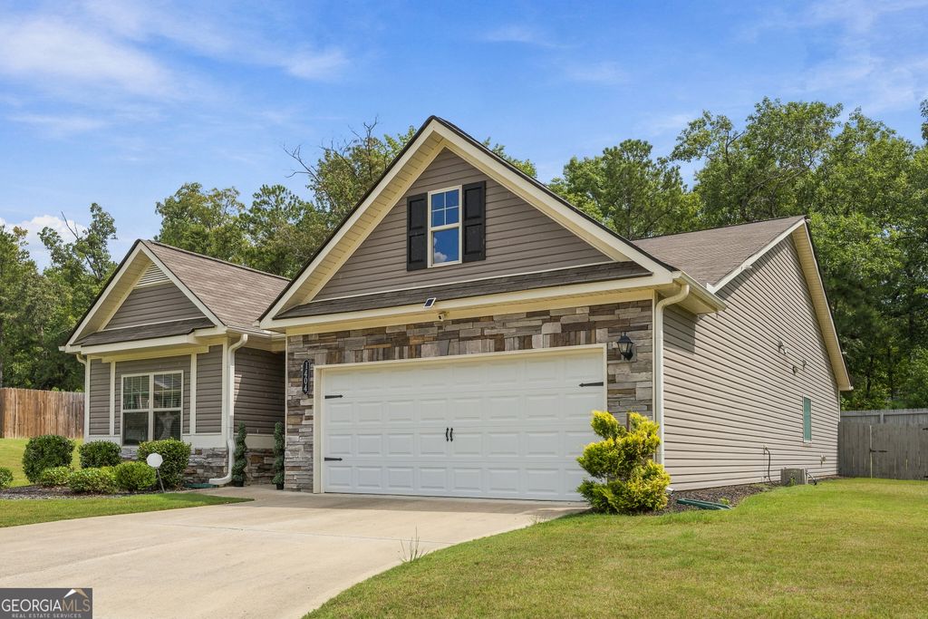 1404 Beckett Drive, Hampton, GA 30228 — photo 2