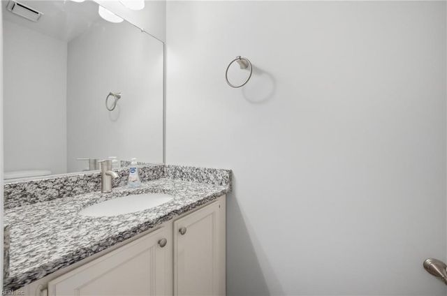 8 Saxony PL, Hampton, VA 23669