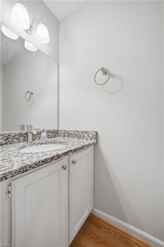 8 Saxony PL, Hampton, VA 23669