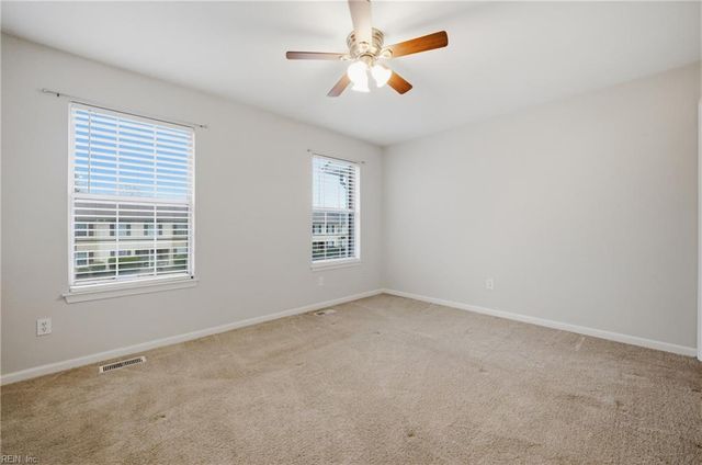 8 Saxony PL, Hampton, VA 23669