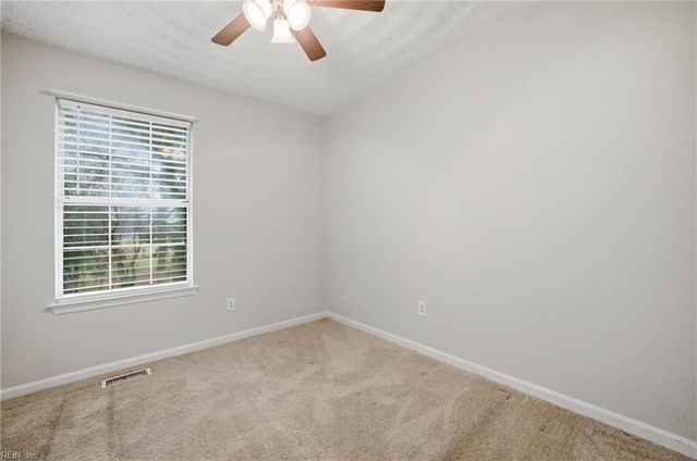 8 Saxony PL, Hampton, VA 23669