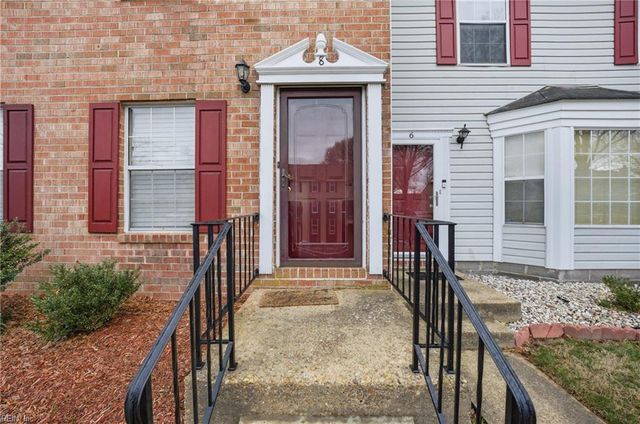 8 Saxony PL, Hampton, VA 23669