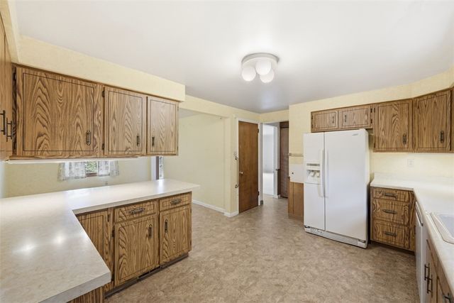 139 E Edgewood Dr, Peters Twp, PA 15317