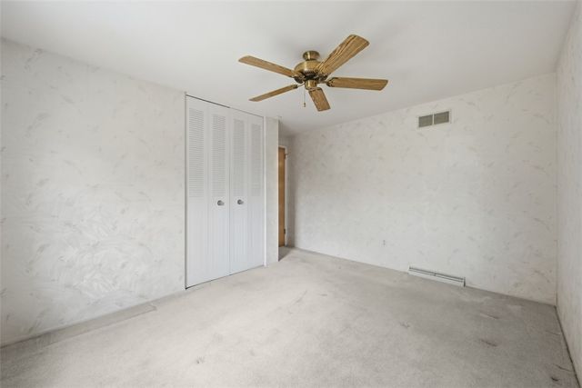 139 E Edgewood Dr, Peters Twp, PA 15317