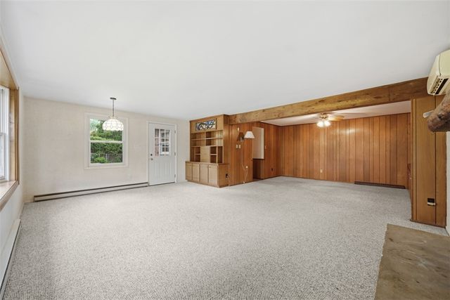 139 E Edgewood Dr, Peters Twp, PA 15317