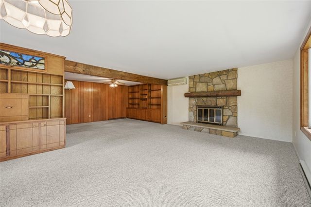 139 E Edgewood Dr, Peters Twp, PA 15317