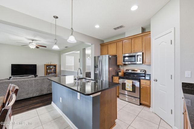 732 BRIAR VIEW Drive, Orange Park, FL 32065
