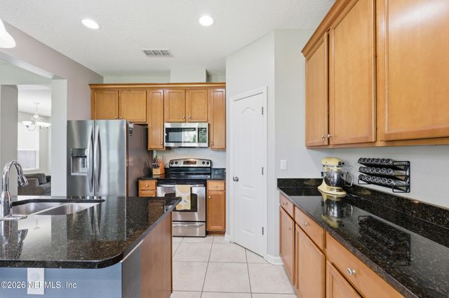 732 BRIAR VIEW Drive, Orange Park, FL 32065