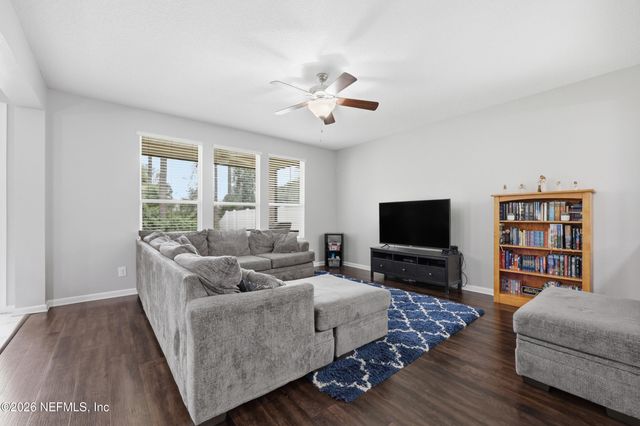 732 BRIAR VIEW Drive, Orange Park, FL 32065