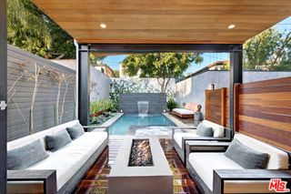 8925 Dorrington Avenue, West Hollywood, CA 90048