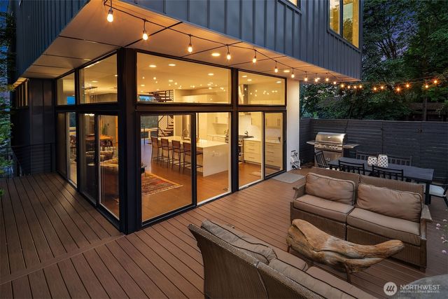431 26th Avenue E, Seattle, WA 98112
