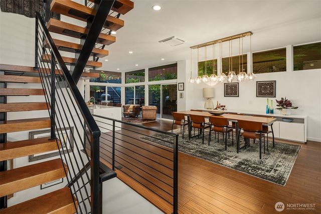 431 26th Avenue E, Seattle, WA 98112