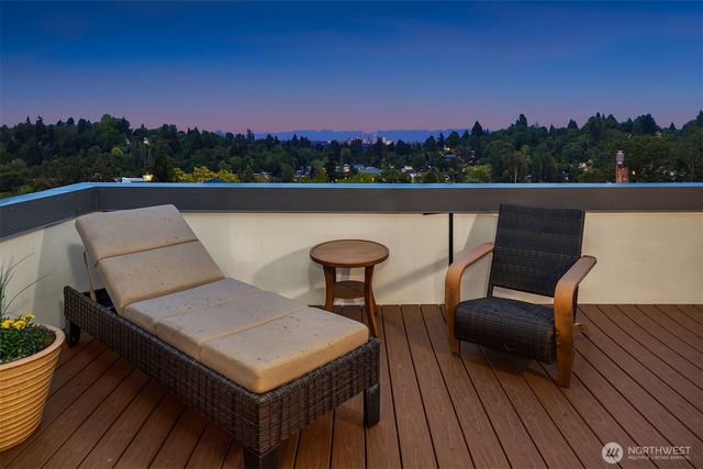 431 26th Avenue E, Seattle, WA 98112