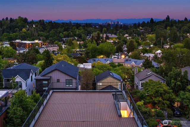 431 26th Avenue E, Seattle, WA 98112