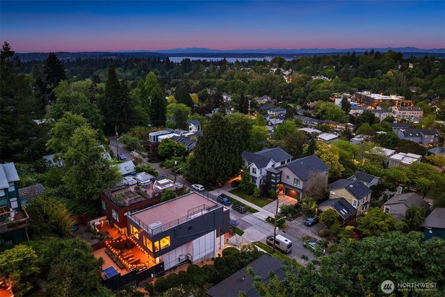431 26th Avenue E, Seattle, WA 98112