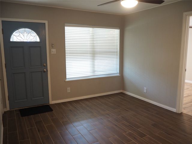 157 Harvard Avenue, Lewisville, TX 75057