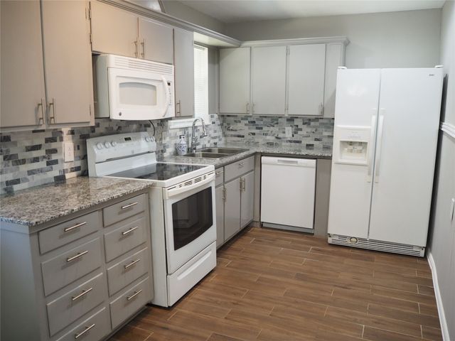 157 Harvard Avenue, Lewisville, TX 75057