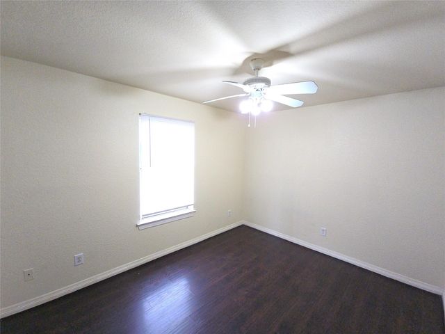 6131 Andwood Street B, Houston, TX 77087