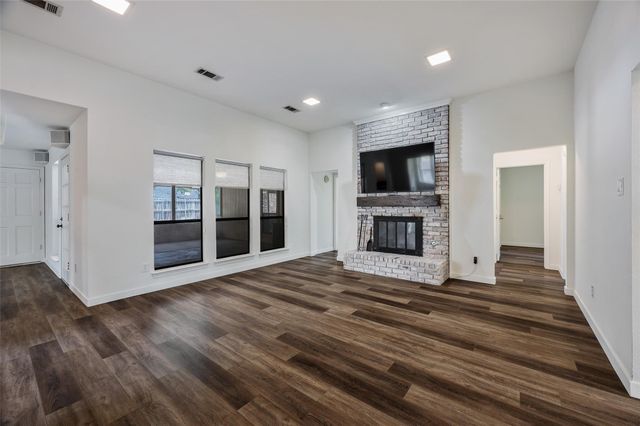 1413 Pecan Creek Drive, Garland, TX 75044
