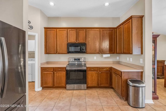 204 ELMWOOD Drive, St. Johns, FL 32259