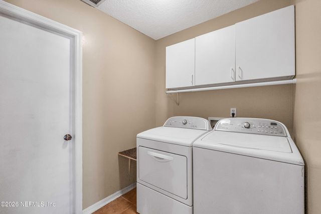 204 ELMWOOD Drive, St. Johns, FL 32259