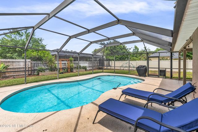204 ELMWOOD Drive, St. Johns, FL 32259