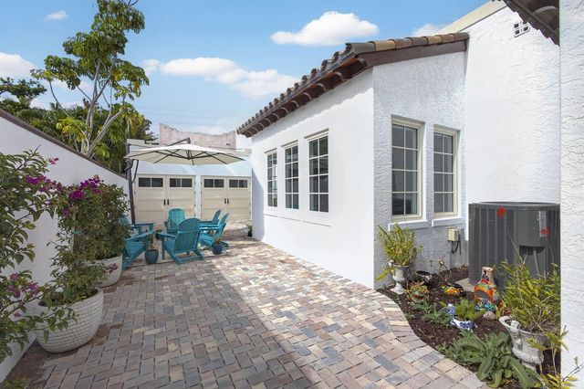 227 Fordham Drive, Lake Worth Beach, FL 33460