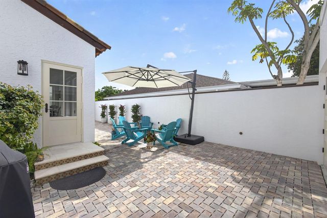 227 Fordham Drive, Lake Worth Beach, FL 33460