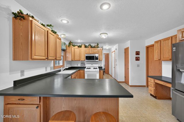 7508 Epaulet Lane, Maumee, OH 43537