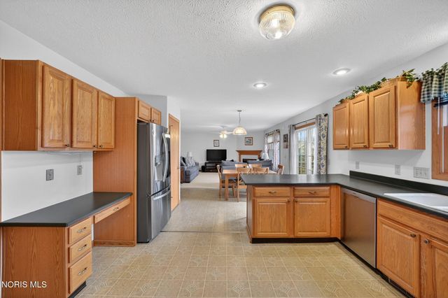 7508 Epaulet Lane, Maumee, OH 43537