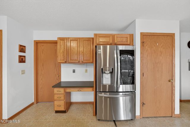 7508 Epaulet Lane, Maumee, OH 43537