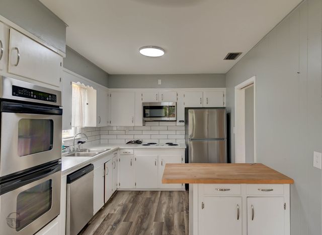 297 Pennsylvania, Shreveport, LA 71105