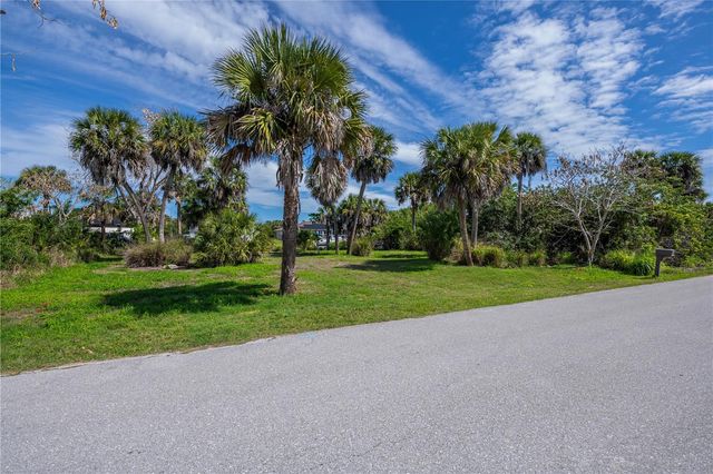 18546 ASHCROFT CIRCLE, Port Charlotte, FL 33948