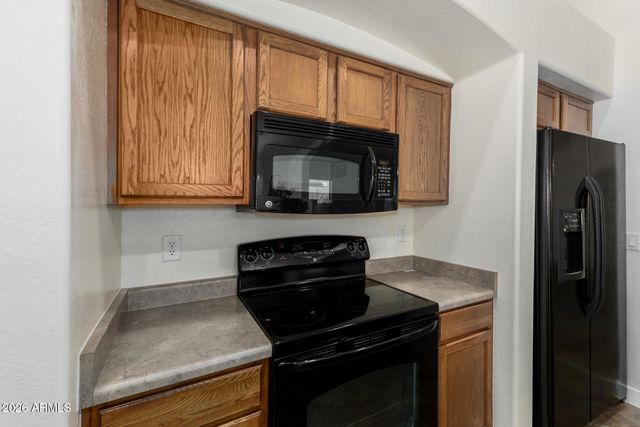 17616 W BLOOMFIELD Road, Surprise, AZ 85388