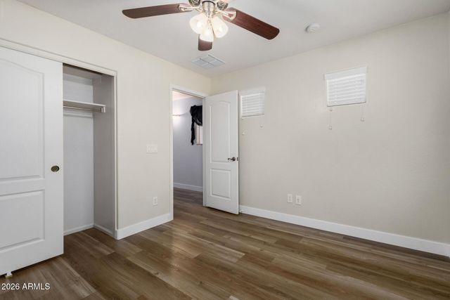 17616 W BLOOMFIELD Road, Surprise, AZ 85388