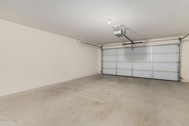 17616 W BLOOMFIELD Road, Surprise, AZ 85388