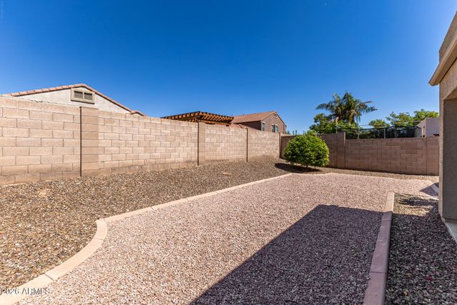 17616 W BLOOMFIELD Road, Surprise, AZ 85388