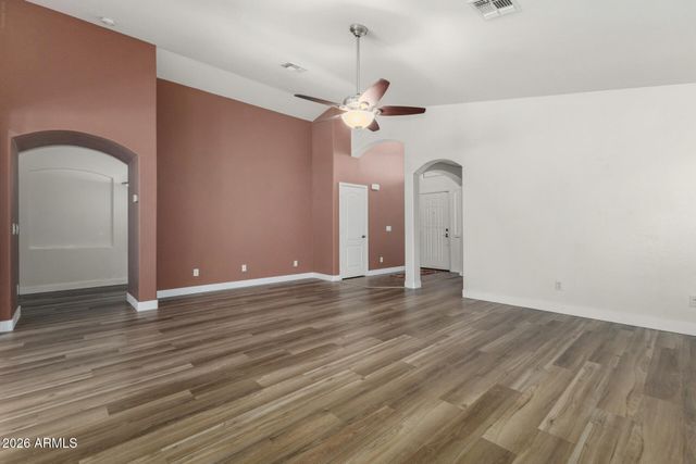 17616 W BLOOMFIELD Road, Surprise, AZ 85388