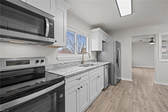 592 N Witchduck RD, Virginia Beach, VA 23462