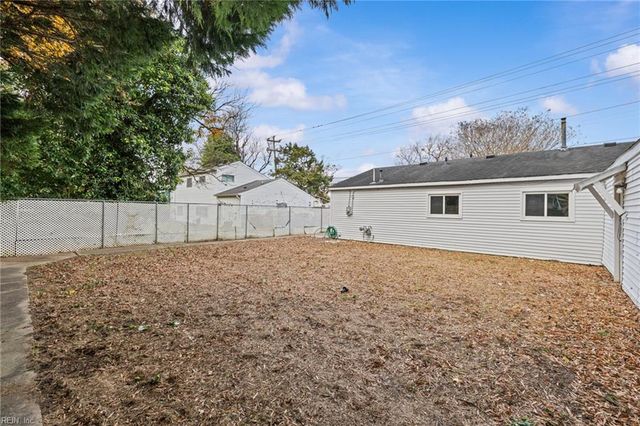 592 N Witchduck RD, Virginia Beach, VA 23462