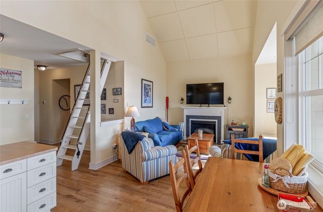 117 Barefoot Lane, Oroville, WA 98844