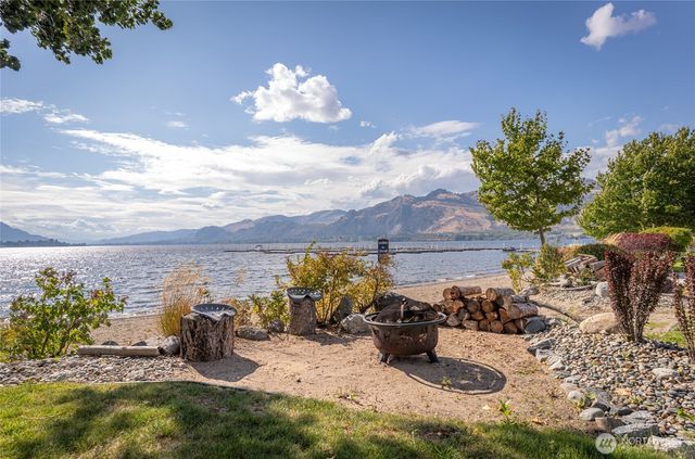 117 Barefoot Lane, Oroville, WA 98844