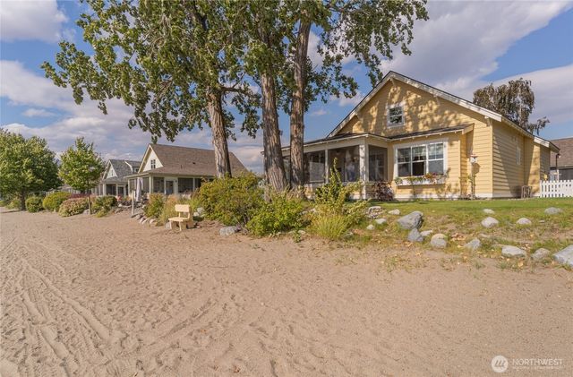 117 Barefoot Lane, Oroville, WA 98844