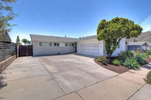 8135 Whelan Dr, San Diego, CA 92119